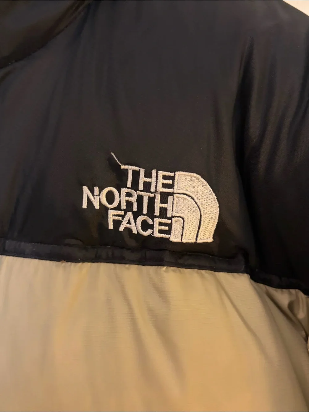 Vintage/Y2K North Face Men’s Tan & Black Puffer Jacket with Hidden Hood- SZ Sm